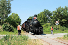 Veterantoget rangerer over omfartsvejen ved Gørlev 2. juli 2009