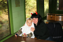 Halloween i veterantoget oktober 2010. Foto: Preben Madsen