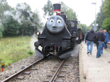 K 564 forklædt som Thomas-tog i Mårum for Nordsjællands Veterantog 15. september 2007 Foto: Søren Vinter